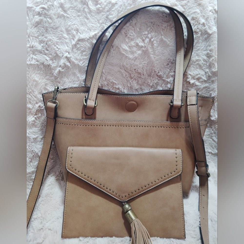 EUC!! Simply Noelle Tan Crossbody W/ Slide Out Clutch Bag Set